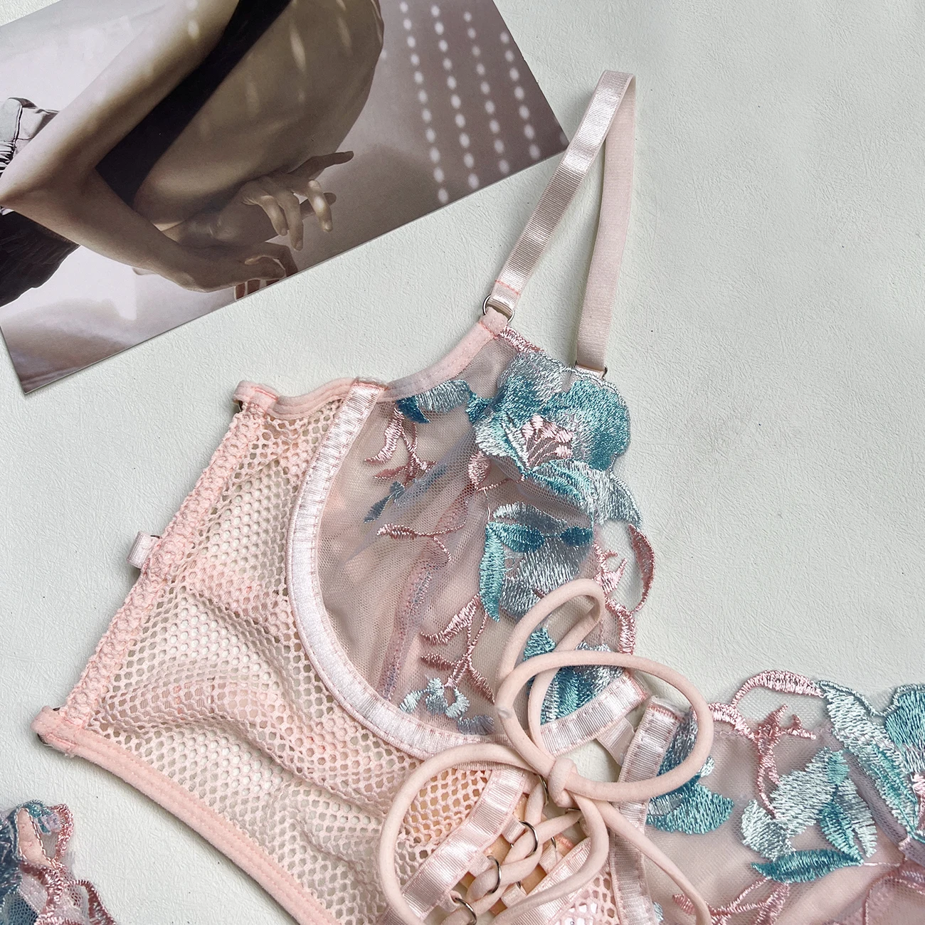 Ellolace Erotic Lingerie Sexy Bandage Transparent Bra Underwear For Sex Ruffle Garters Fantasy Thongs 3-Piece Fancy Intimate